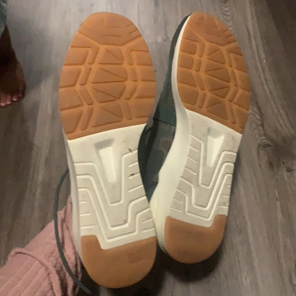 Women sneakers - Picture 3 of 3